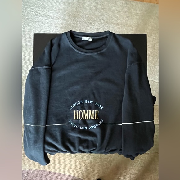 Small Balenciaga Sweater *PRICE NEGOTIABLE* - Picture 1 of 5